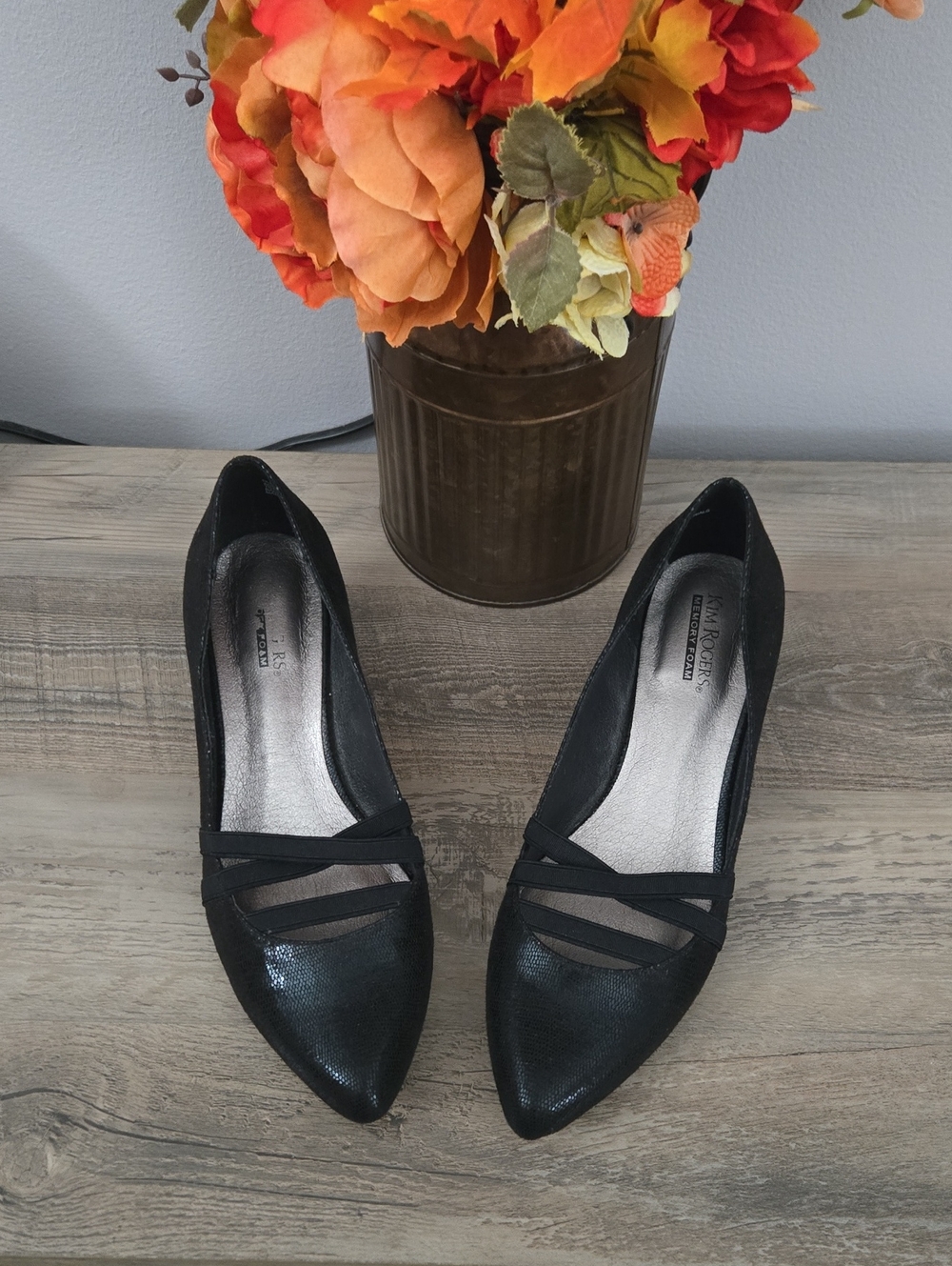 Kim Rogers Black Pointed Toe Flats with Crisscross Straps